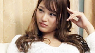 欲求不満の姉に筆おろしを懇願し、こっそりコンドームを外して生で中出しした。