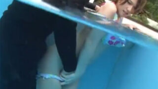 ロシアハーフの童顔美少女がプールでセクハラに遭い、絶頂後に強引な中出しが続く。