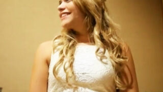 金髪外人の温泉ハメ撮り中出し