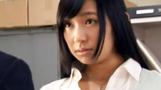 巨乳OLが上司の罠に嵌り、映画館で痴漢にレイプ撮影される。