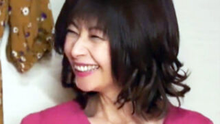 小さい頃から憧れていた母の友達に告白され、肉体関係を持つ。