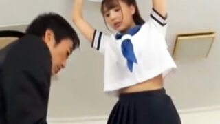 可愛い教え子が制服でピンクの乳首が丸見え→職員室で制服のまま濃厚パコ