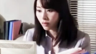 裏切りと上司の暴行、風俗勤務という屈辱。