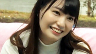 清楚な美少女JDがMM号で童貞男性をリードし、優しく筆おろしをする。