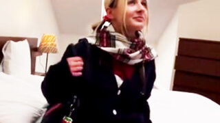 人形のような顔のロシア人巨乳JKをナンパし、ハメ撮りで中出し。