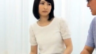 欲求不満な奥様と、巨根で悩む童男子が出会い、その結果。