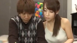 誘惑する巨乳家庭教師との中出しセックス