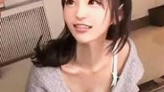 胸チラで誘惑された家庭教師が生徒に犯される。