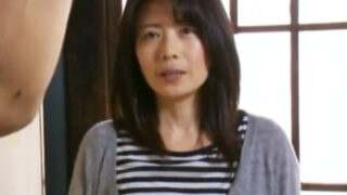 熟女妻が相性の悪い旦那を捨て、性欲を満たす年上の絶倫男との生活を選ぶ。