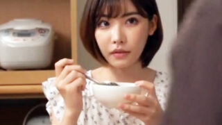 再婚相手の娘に性的ご奉仕を強要する変態オヤジ