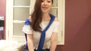 素人OLがナンパ師の激しいピストンで連続イキ。