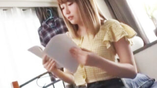 激カワ家庭教師が童貞学生を誘惑し、中出しセックスした