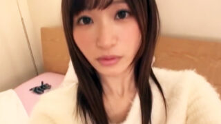 妹が小悪魔的にエロい挑発で姉の彼氏を寝取る。