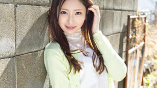 色白美人モデルがキモ男に全身舐め回され、ねっとりSEX