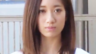 帰省した息子と昼間から近親相姦を続ける美人ママ