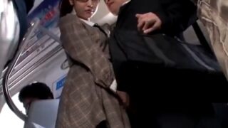 逆痴漢がキモ親父に狙われ、性的暴行で殺される