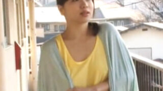 巨乳妻が無意識にノーブラで誘惑、レイプ被害