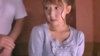 マッサージで発情し、パイ射レイプを受け入れたお姉さん