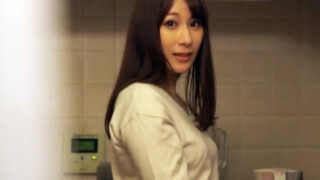 変態義父に尻穴を舐め尽くされ、NTR中出しされた美人妻