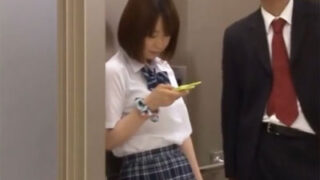 制服JKがエレベーターで強姦される