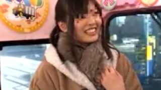 素人JDが初の素股のはずが、まさかの挿入で激ピス体験。