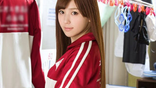 練習後は性処理ペットの女性マネージャーでストレスを発散させる。