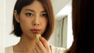 コンビニで店長に誘われた清楚な妻が、不倫の快楽に目覚めていく。