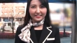 百貨店の美人受付嬢が昼休みにMM号で本番セックス。