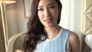 欲求不満のエロボディ人妻がホテルで激しいピストンに喘ぐ