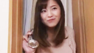ほろ酔いになった母が勉強中の息子を寝取り、近親相姦で中出しするシナリオ