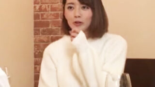 パート先の元彼と再会した人妻が、ホテルで中出し不倫セックスをする。