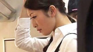 美人教師が満員電車で痴漢され、中出しされる悲劇