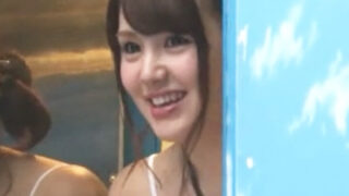 密着マッサージで限界を迎えた大学生の友達男女が、激しいSEXに発展。