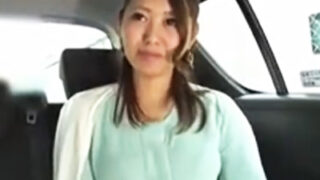 高級妻がナンパされ、ホテルでNTR中出し撮影される