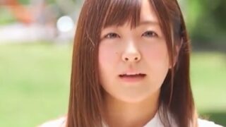 純真天然美少女のAVデビュー