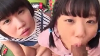 無知な日焼け少女を部屋に誘い、イタズラと性行為を繰り返す中年男