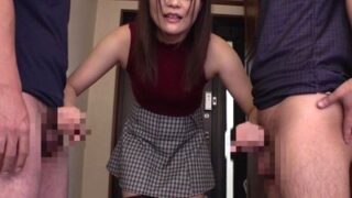 男根好き美少女が男だらけの環境でチンポを食べる