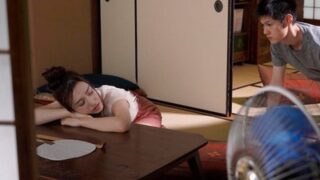 田舎の夏に再会した年上の従姉妹と、冗談を真に受けた童貞が連続中出しする話