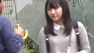 清楚系美少女をGETし、MM便に乗せて激しく責め上げ、嫌がるまで突き上げ、絶頂に至る。