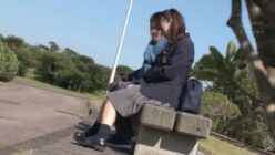 尾行された巨乳美少女が2回痴漢レイプされる悲劇