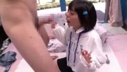 美少女JDがフェラの練習をさせられ、その後無慈悲に激しく犯される。