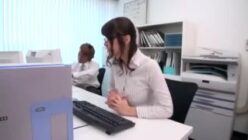 突然の男性に無理やりイラマされる女性の反応