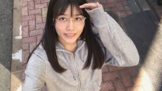 美少女が40日間溜め込んだ性欲を爆発させ、パコる。