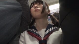 痴漢に押さえられ、声が出せずレイプされるJK
