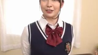 経験人数はたった1人！真面目系デカ尻JKがスクール水着に着替えてねっとりとしたパコを楽しむシーン