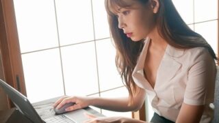 テレワーク導入で美人妻を寝取り、禁断の肉体関係へ
