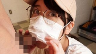 突然の登場で野外でも即本番開始！