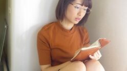 結婚3年目の地味妻が夫の旧友と