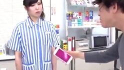催眠アプリで店員・美人客を洗脳し、店内での性行為が解放される。
