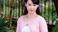 子供に恵まれない兄嫁が中出しNTRで欲求不満。